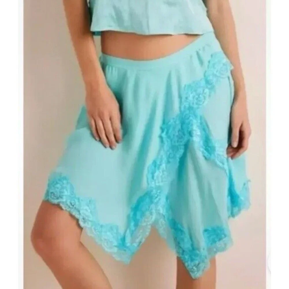 Elegant Blue Lace Trim Skirt - Picture 1 of 9